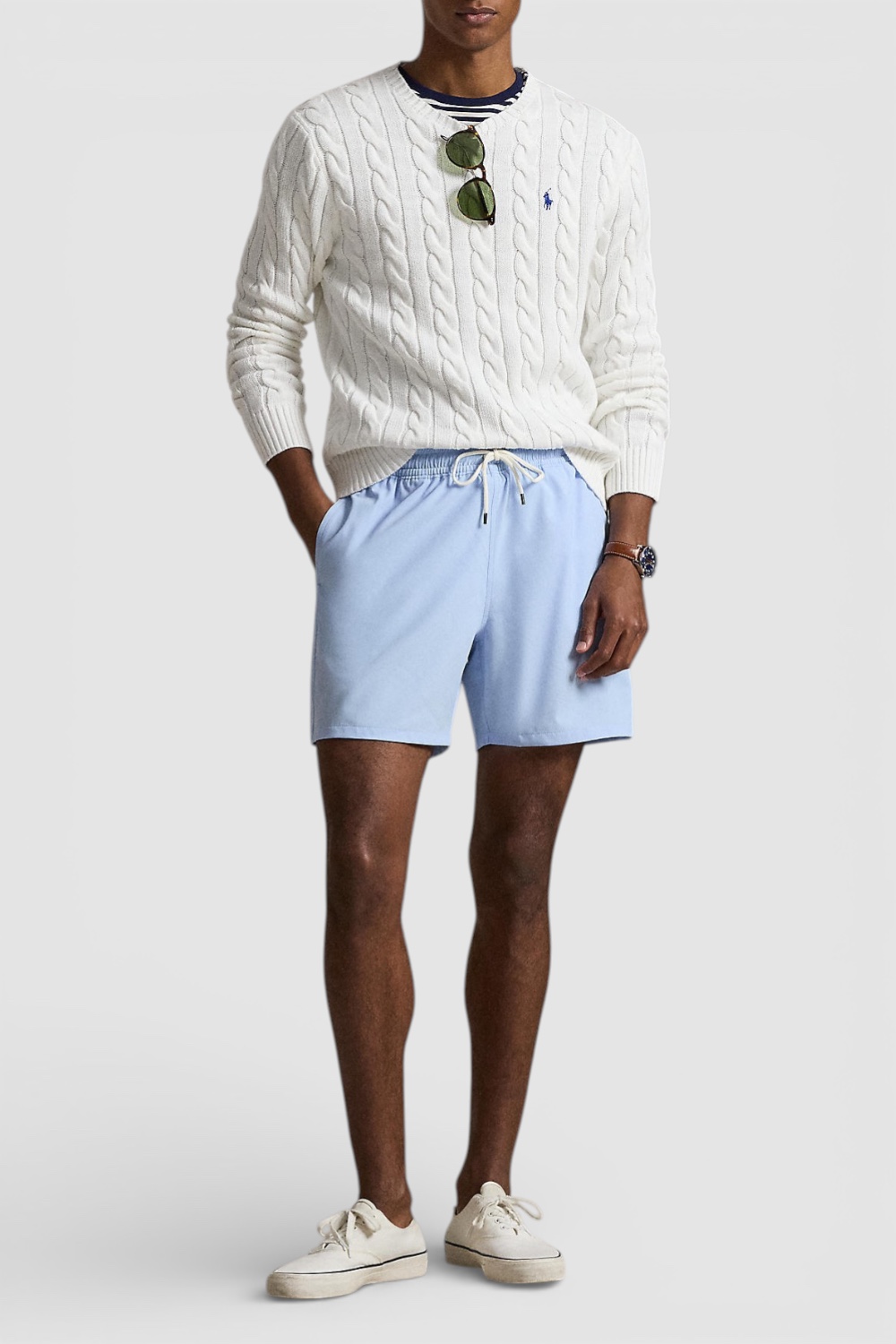 תמונת כל הלוק של מכנסי בגד ים